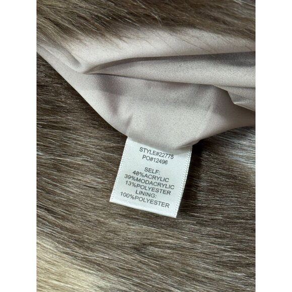 Skies Are Blue Womens M Faux Fur Chevron Vest Winter Coat Neutral Beige Brown - Picture 10 of 11